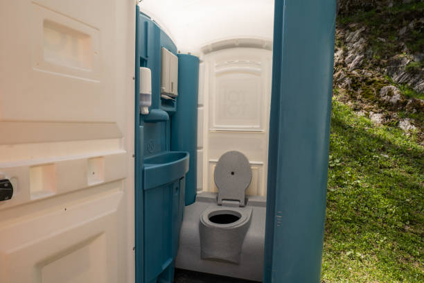 Best High-end porta potty rental  in Celoron, NY